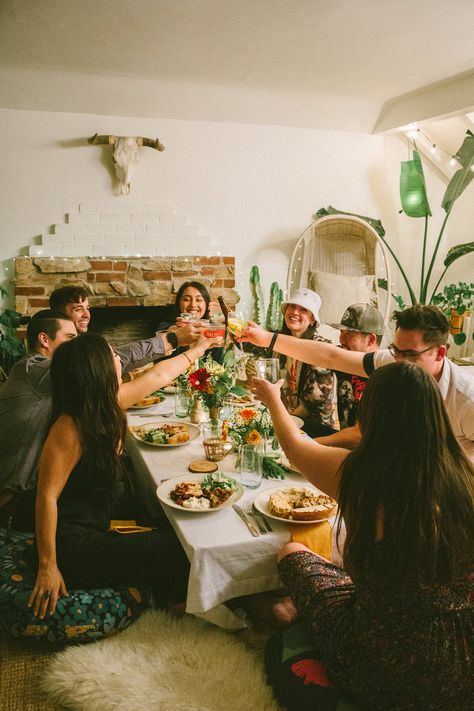 How To Style a Fun Floor-Seated Friendsgiving — Black & Blooms Floor Seating Dining, Floor Seated Dining Table, Floor Seating Table, Thanksgiving Floor Seating, Floor Seating Dining Room, Friendsgiving Living Room, Floor Dinner Table, Floor Dining Table, Japanese Seating