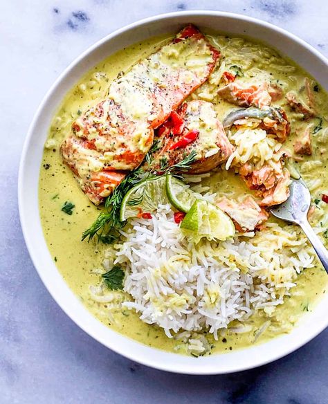 Salmon in Coconut Lime Indian Curry - Feast with Safiya Healthy Fish Curry Recipes, Curried Salmon Recipes, Coconut Lime Salmon, Green Curry Salmon, Coconut Curry Salmon, Indian Salmon, Coconut Fish Curry, Thai Seafood, Green Curry Sauce