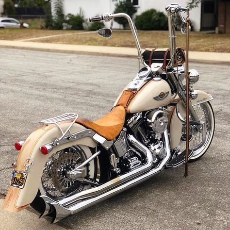 Lowrider Motorcycles, Harley Davidson Softail Heritage, Harley Softail Custom, Softail Chopper, Harley Davidson Heritage Softail, Harley Davidson Bobber, Moto Chopper, Custom Harley Davidson, Softail Heritage