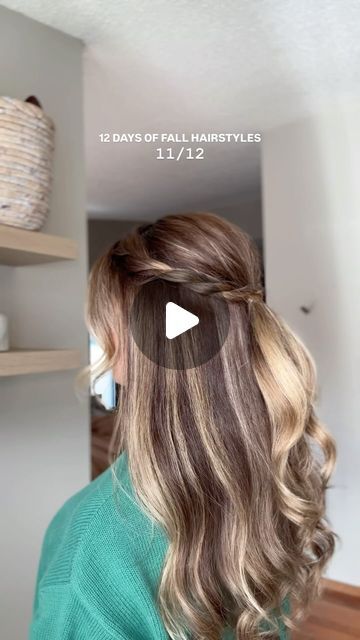 SARA STRUEBY on Instagram: "Easy twisted half up half down hairstyle for day 11/12 of fall hairstyles 🍂🍁 #easyhairstyles #halfuphalfdownhairstyle" Half Up Half Down Hair Tutorial, Half Pony Hairstyles, Curly Half Up Half Down, Five Minute Hairstyles, Short Hair Twist Styles, Easy To Do Hairstyles, Half Up Half Down Hairstyle, Down Hairstyle, Up Hairdos