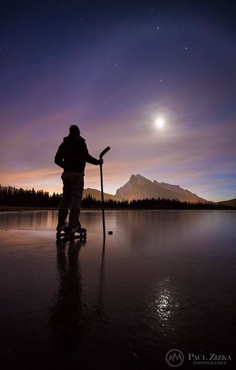 Someday I hope my mornings look like this. Road Trip Games For Kids, Ice Bubbles, Pond Hockey, Hockey Aesthetic, Outdoor Rink, Trip Games, Hockey Quotes, Hockey Pictures, Road Trip Activities