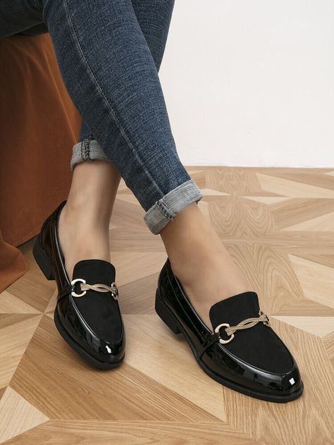 Work Flats Shoes, Elegant Office Wear, Loafers Women, Casual Outfits For Moms, Work Shoes Women, Comfort Shoes Women, Loafer Shoes Women, Women Flats, Autumn Casual