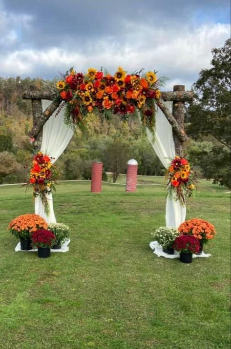 Outdoor Wedding Cheap, Beautiful Wedding Arches, Fall Themed Wedding Arch, Wedding Ideas On A Budget Fall, Fall Halloween Wedding Ideas, Fall Wedding Palette Colour Schemes, Fall Wedding Alter Decor, Orange And Red Wedding Theme, Rustic Arches For Weddings