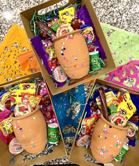 Mexican Candy Basket Gift Ideas, Mexican Candy Gift Ideas, Mexican Thank You Gifts, Mexican Gift Box Ideas, Mexican Candy Basket, Party Thank You Gifts, Mexican Party Favors For Adults, Mexican Theme Party Favors, Mexican Gifts Ideas