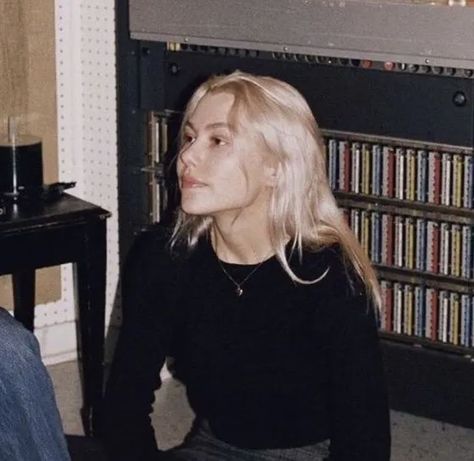 Phoebe Bridgers, A Book, A Woman, Black And White, White, Black