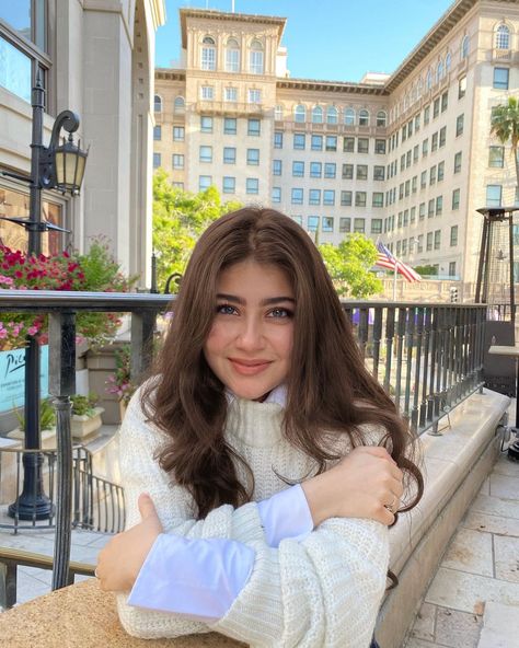 Aditi Bhatia 🎭 on Instagram: “eyes on you” Aditi Bhatia Instagram, Aditi Bhatia, Photography Posing Guide, Stylish Photo Pose, White Dresses For Women, Simple Trendy Outfits, Pretty Eyes, Creative Jewelry, Girls Dpz