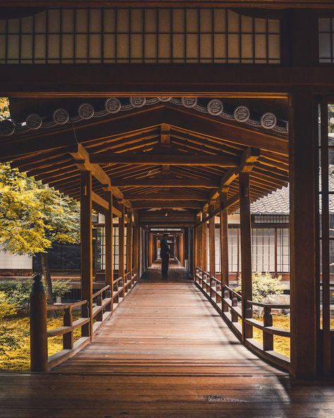 Photo of Kenninji temple in Kyoto. #travel #asia #kyoto #japan #japantravelcheap Japanese Home Design, Traditional Japanese Architecture, Japanese Style House, Traditional Japanese House, Japan Architecture, Kyoto Travel, Japanese Temple, Asian Architecture, Japan Photography