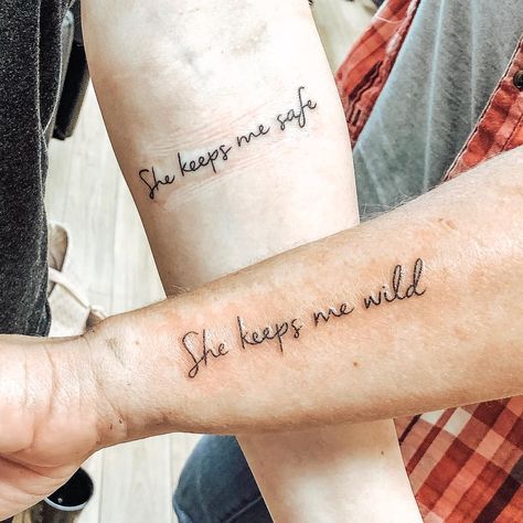 Sister Tattoos Quotes, Cute Sister Tattoos, Matching Bff Tattoos, Mom Daughter Tattoos, Twin Tattoos, Matching Best Friend Tattoos, Bestie Tattoo, Matching Sister Tattoos, Sibling Tattoos