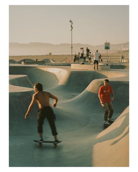 brian chorski on Instagram: “sundown in venice” Caracas, Brian Chorski, 2000s Rap Aesthetic, Skater Photoshoot, Skate Photography, Vintage Skate, Skateboard Photography, Skater Boys, Film Pictures