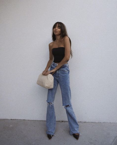 jeans shoes hair Jeans And Strapless Top, Casual Strapless Denim Tube Top, Trendy Strapless Denim Crop Top, Baggy Jeans Corset Top, Summer Strapless Denim Crop Top, Current Styles, Jean Top, Shoes With Jeans, Jean Outfits