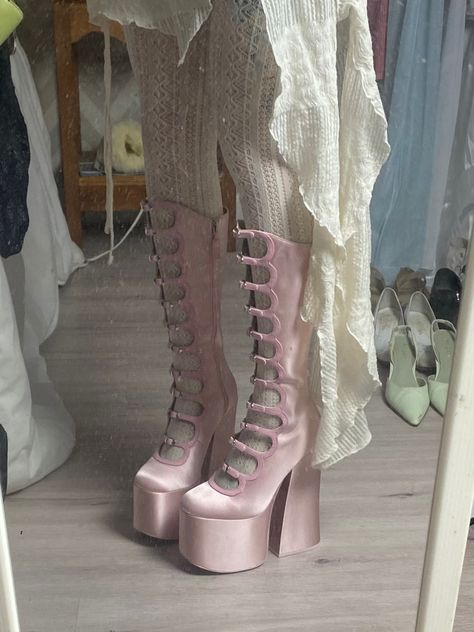 Marc Jacobs Pink Kiki Boots Marc Jacobs Platform Boots, Kiki Boots Outfit, Marc Jacobs Kiki Boots, Chunky Heel Outfit, Kiki Boots, Vivienne Westwood Boots, Marc Jacobs Boots, Marc Jacobs Shoes, Platform Boots Chunky