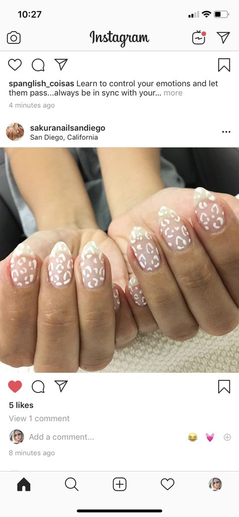 White Nails Animal Print, White Abstract Nail Designs, Natural Cheetah Nails, White Negative Space Nails, White Leopard Nail Designs, White Nails With Cheetah Print, Chrome Cheetah Nails, Neutral Animal Print Nails, Neutral Leopard Nails