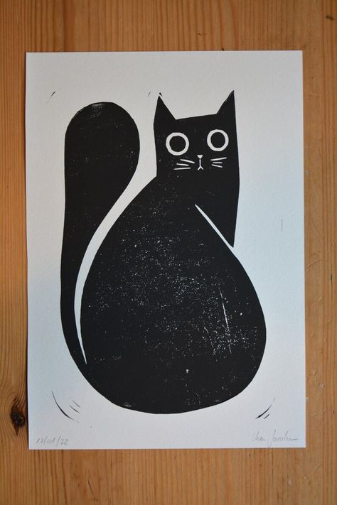 Linocut Cat allround Cat Linoprint - Etsy Cat Graphic Art, Print Making Designs, Linoleum Print, Lino Art, Hand Carved Stamps, Relief Printing, Lino Cut, Linocut Art, Cat Cards