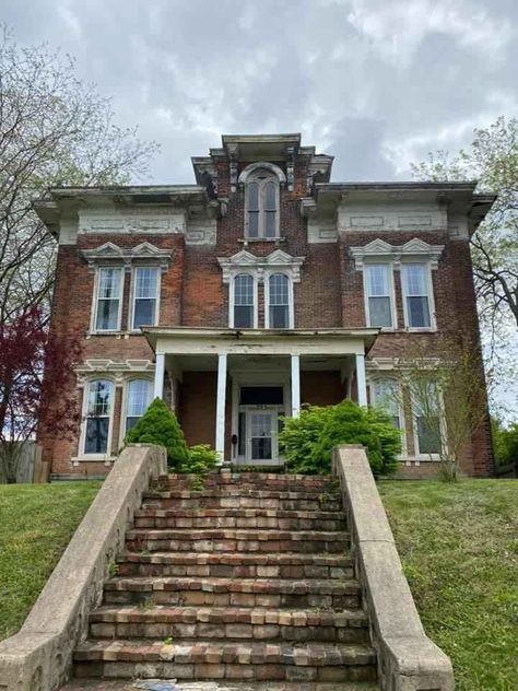 Old Mansions For Sale, Old Victorian Mansions, Old Mansions Interior, Restoring Old Houses, Abandoned Mansion For Sale, Ohio House, Historic Renovation, Old Abandoned Houses, Cheap Houses