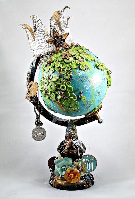 Queen of the World Globe for Art Venture Found Art Ideas, Found Art Projects, Globe Map, Diy Globe, Diy Globe Projects, Painted Globe Diy, Globe Diy Projects, Globe Upcycle, Globe Projects