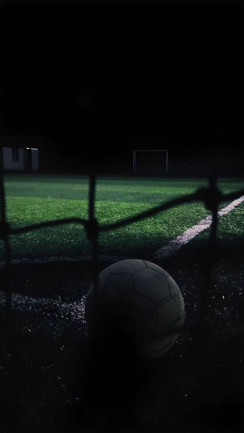 Football Pitch Aesthetic, Dark Football Wallpaper, Goalkeeper Aesthetic, Football Goalkeeper, Football Aesthetic, Street Football, Football Background, Soccer Season, Dark Fantasy Artwork