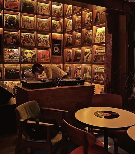 Record Room, Vinyl Room, Jazz Bar, Jazz Club, Music Room, House Inspo, Bar Design, 인테리어 디자인, تصميم د�اخلي