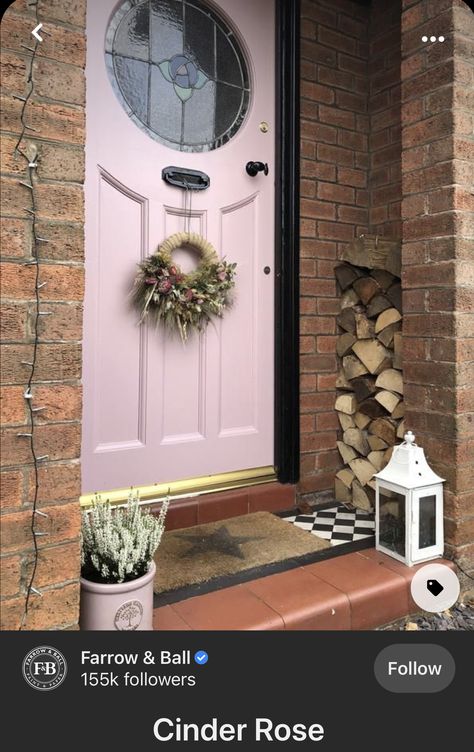 Cinder Rose Front Door, Pink Cottage Door, Whimsical Front Door, Pastel Front Door, Pink Front Door Brick House, Pink Door Exterior, Apartment Front Doors, Vintage Bedroom Styles, Cottage Front Doors