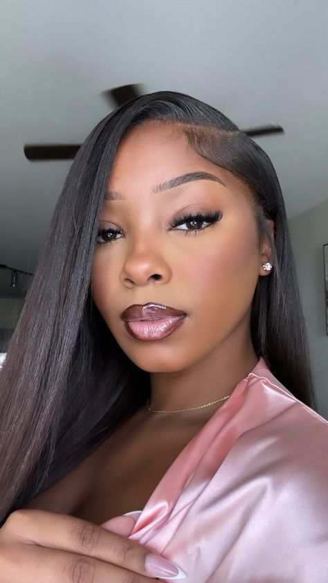 Bright Undereye Makeup, Contrast Makeup, Bright Undereye, Makeup Birthday, Under Eye Makeup, Makeup Black Women, Makeup For Black Skin, Benefit Makeup, Birthday Makeup