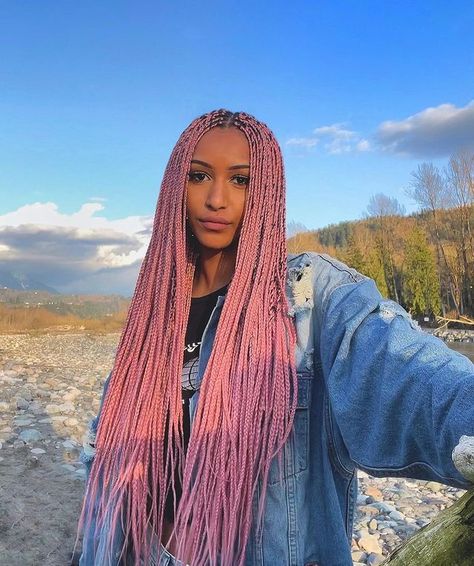 ELSA DESIREE | 💙🌸 | Instagram Pink Hair Extensions Braids, Pink Medium Knotless Braids, Pink Box Braids Black Women, Pink Hair Box Braids, Pink Ombre Box Braids, Pastel Pink Braids, Pink French Braids, Light Pink Box Braids, Box Braids Two Colors