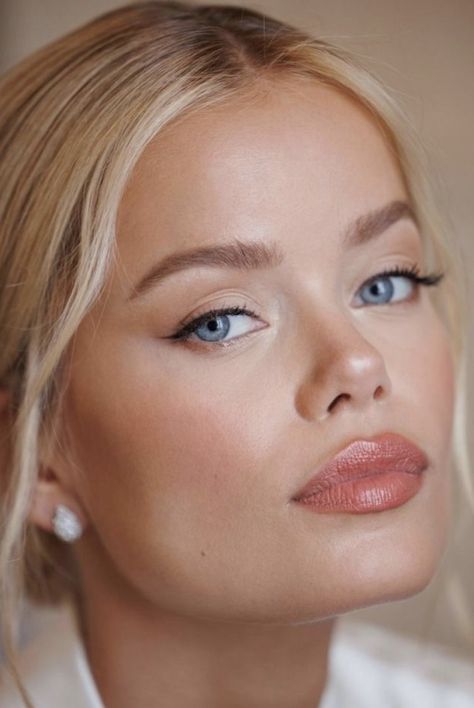 Portofino Wedding, Bridal Makeup For Blue Eyes, Natural Eyeshadow Looks, Make Up Sposa, Timeless Makeup, Frida Aasen, Wedding Makeup Tutorial, Bridal Makeup Natural, Makeup For Blondes