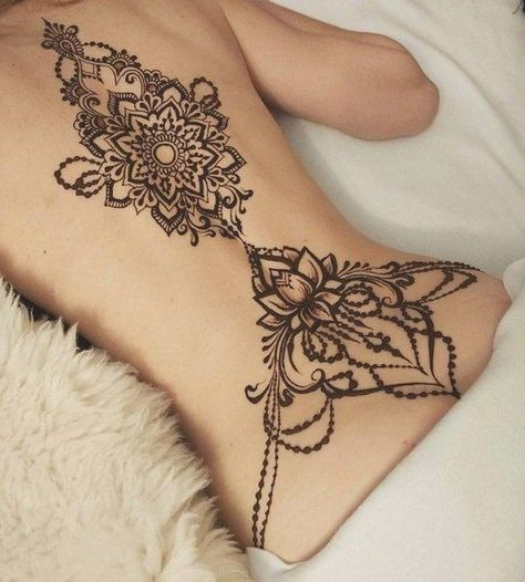 Henna Tattoos On Back, Henna Lower Back Tattoo, Henna Body Designs, Back Tattoo Henna, Henna Tattoo Leg, Underboob Henna, Henna Tattoo Designs Back, Henna On Back, Henna Leg Designs