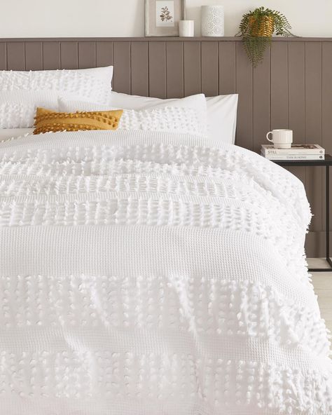 9,951 Likes, 78 Comments - NEXT (@nextofficial) on Instagram: “Today’s to do list: Get back into bed ✅ Tap to Shop 🔎Bedding: 251033 Cushion: 639083 Artificial…” White Duvet Bedding, Textured Duvet Cover, White Bedspreads, Bed Quilt Cover, Superking Bed, Bed White, White Duvet, White Duvet Covers, Duvet Bedding