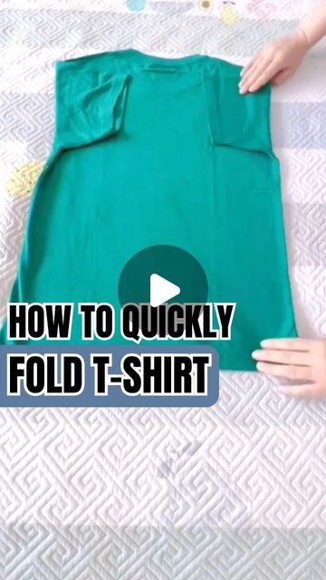 Folding Tee Shirts, Shirt Folding Trick, T Shirt Storage, Folding Tips, Shirt Folding Board, Folding Socks, Shirt Organization, T Shirt Folding, Folding Hacks