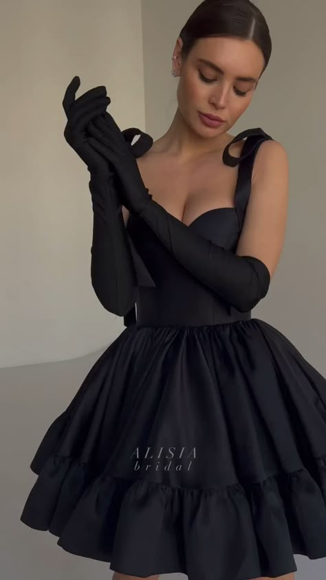 Mini Dress Prom, Classy Short Dresses, Party Dress Black, Black Party Dress, Black Dresses Classy, Classy Prom Dresses, Fashion Sketches Dresses, Dress Bow, Cozy Loungewear