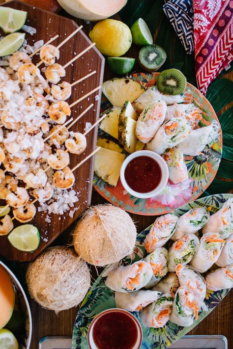 How to Host a Tropical Tiki Boat Party Boat Party Food, Shrimp Asian, Summer Punch Recipes, Prawn Rice, Tiki Boat, Yummy Shrimp Recipes, Rich Future, Bbq Seafood, Summer Barbeque