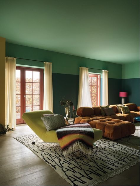 Scandinavian Colors, Two Tone Walls, Dark Ceiling, Farrow & Ball, Dark Green Walls, Scandinavian Color, Colored Ceiling, Green Rooms, Painted Ceiling