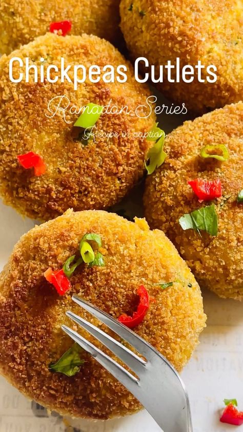 Chickpeas Cutlets Recipe https://resepmamiku.com/en/chickpeas-cutlets-bon_appetit_by_nadia Vegetarian Cutlets, Chickpea Cutlets, Baked Chickpea, Bread Crumb Chicken, Good Source Of Protein, Vegetables Rice, Chicken Cutlet Recipes, Chicken Chickpea, Potato Cutlets