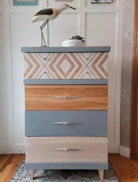 Contemporary Dresser, Revamp Furniture, Furniture Small Spaces, Diy Dresser, Diy Furniture Renovation, Furniture Rehab, Diy Home Furniture, Furniture Renovation, Refurbished Furniture