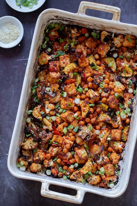 Gochujang Tofu Bowl, Gochujang Tofu, Chipotle Bowls, Gochujang Recipe, Roast Veggies, Leftover Veggies, Tofu Bowl, Korean Chili, Vegan Richa