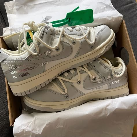 Off White X Nike Dunk Low, Offwhite Dunks Outfit, Nike Dunks Off White, Nike Sneakers Aesthetic, Nike Off White Sneakers, Offwhite Dunks, Off White Dunks, Off White Dunk, Nike X Off White