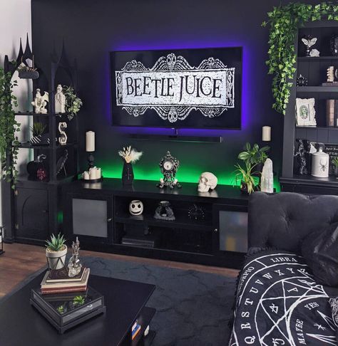 Lovecraftian Home Decor, Goth Entertainment Center, Horror Theme Living Room, Soft Goth Home Decor, Gothic Living Rooms, Goth Living Room, Goth Ideas, Aesthetic Horror, Gothic Living Room