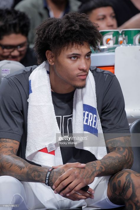 Kelly Oubre Jr, Kelly Oubre, Kyle Kuzma, Cute Black Guys, Sacramento California, Sacramento Kings, Phoenix Suns, Attractive People, Pretty Men