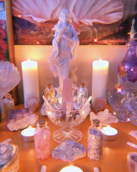 Aphrodite Aesthetic, Aphrodite Goddess, Crystal Room, Witches Altar, Crystal Aesthetic, Goddess Of Love, Season Of The Witch, Witch Aesthetic, Sacred Space