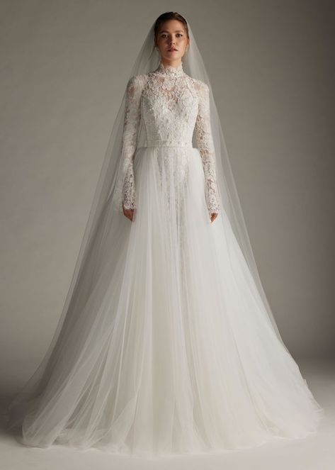 Chrysa - ERSA ATELIER Ersa Atelier, Plain Wedding Dress, Wedding Dress Types, Elegant White Dress, Bride Dress Simple, Modest Wedding Gowns, Classy Wedding Dress, Pretty Wedding Dresses, Fancy Wedding Dresses