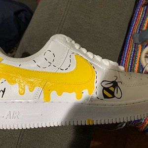 Bee Shoes, Custom Nike Air Force, Painted Nikes, Custom Af1, Nike Air Force 1s, Shoe Designs, Custom Kicks, Nike Airforce 1, Air Force 1 Custom