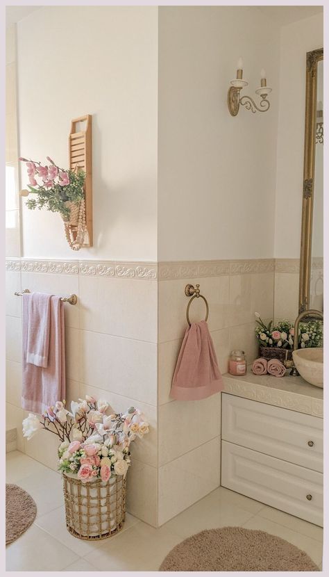 Housing Decor, Bilik Air, Pink Bathroom Decor, Dekorasi Kamar Tidur, Neo Classical, Dream House Rooms, Dream Room Inspiration, Dream House Interior, Room Makeover Inspiration