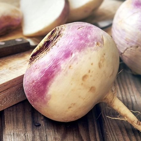 Freeze Turnips, How To Cook Turnips, Turnip Fries, Roasted Turnips, Purple Vegetables, Turnip Recipes, Turnip Greens, Slow Cooked Beef, Low Carb Sides