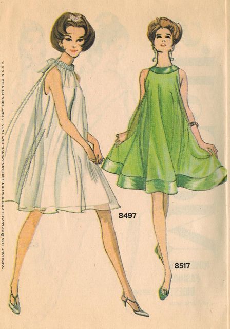 60s Slip Dress, Swinging 60s Fashion, 60s Halter Dress, 1960s House Dress, White Green Dress, Tent Dresses Pattern, Fashion 60s, Mode Retro, 1960 Fashion