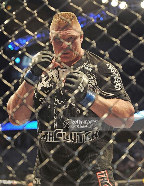 UFC fighter Brock Lesnar after defeating Heath Herring during the UFC 87: Seek and Destroy at the Target Center on August 9, 2008 in Minneapolis, Minnesota. Brock Lesnar Ufc, Beast Workout, Beast Incarnate, Seek And Destroy, Ufc Fighter, Event Pictures, Baba Yaga, Brock Lesnar, Main Event