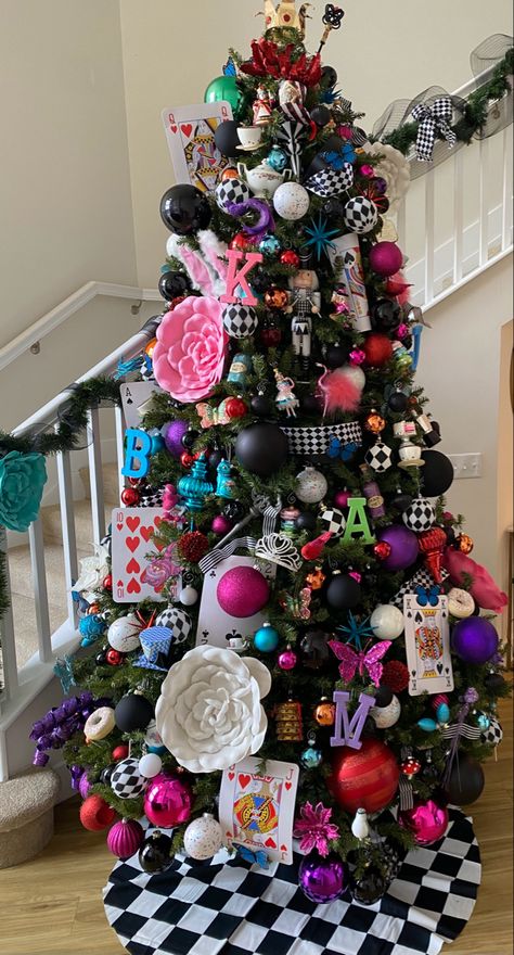 Alice In Wonderland Themed Christmas Tree, Alice In Wonderland Tree Christmas, Alice In Wonderland Christmas Tree Ideas, Alice And Wonderland Christmas Tree, Mad Hatter Christmas Tree, Alice In Wonderland Christmas Decor, Alice In Wonderland Tree, Alice In Wonderland Christmas Tree, Crazy Christmas Trees