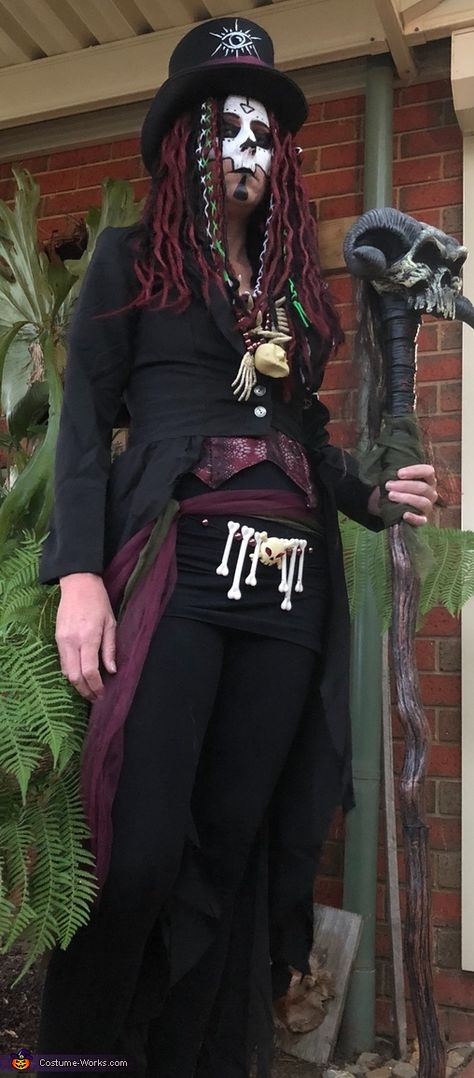 Voodoo Outfits Costume Ideas, Witch Dr Costume Voodoo, Horror Costume Ideas Men, Vodoo Costumes For Women Diy, Diy Witch Doctor Costume, Diy Voodoo Witch Costume, Voodoo Priestess Costume Diy, Witch Doctor Costume Female Diy, Steampunk Witch Costume