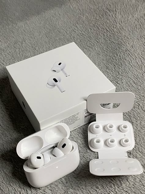 Airpod Pro Aesthetic, Apple Home Pod, Apple Ecosystem, Airpods 4, Air Pods Pro, Pod House, Airpods Apple, Video Game Room Design, Apple Home