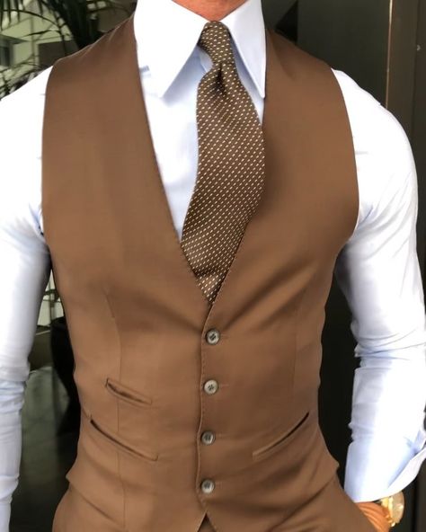 Like it? #video #knot #suit #brown #waistcoat  #abhouse Brown Waistcoat, Vest Outfits Men, Suit Brown, Usa Dress, Summer Brown, Beige Suits, Brown Vest, Usa Dresses, Gray Suit