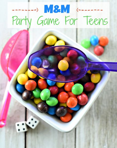 M&M Party Game for Teens! It's a fun and simple party game that's perfect for teens. We promise they will have a blast playing this party game. M And M Game, Easy Party Games, Summer Food Party, Teen Party Games, Games Family, Summer Party Themes, Youth Games, Game To Play