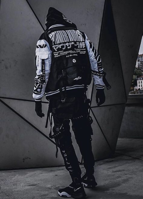 With black #tacticalpants and sneakers | #techwear #urbanwear #streetstylefashion Techwear Summer Men, Technowear Men, Mens Fashion Techwear, Men’s Tech Wear, Tech Wear Aesthetic Men, Cyberpunk Techwear Fashion, Techwear Sweater, Techwear Fashion Men, Techware Men